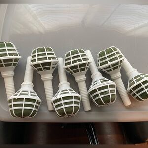 8 White Floral Foam Wedding Bouquet Holders